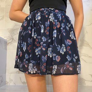 Hollister Floral Size XS Skirt